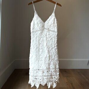 ASTR THE LABEL HEAVY LACE WHITE DRESS MID LENGTH SMALL ADJUSTABLE STRAPS LINED